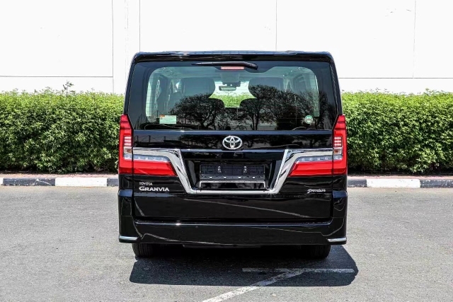 汽油顶配 6座萨尔法可上北京牌爱游戏体育丰田格兰维亚35L(图7) 汽油顶配 6座萨尔法可上北京牌爱游戏体育丰田格兰维亚35L(图7)